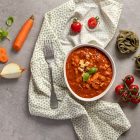 Bolognese ragu with vegetables